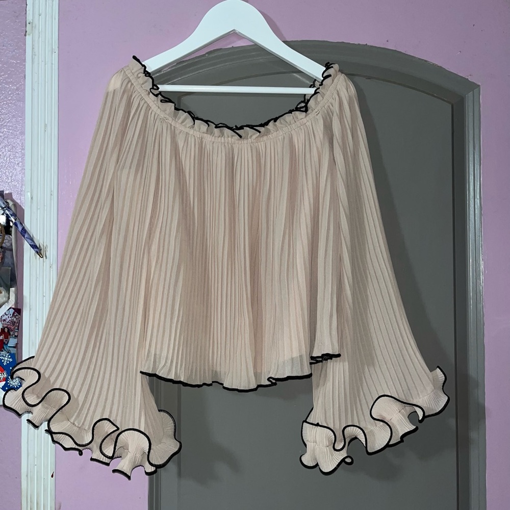 Forever 21 Cream Pleated Off- shoulder blouse with Black Ruffle Trim